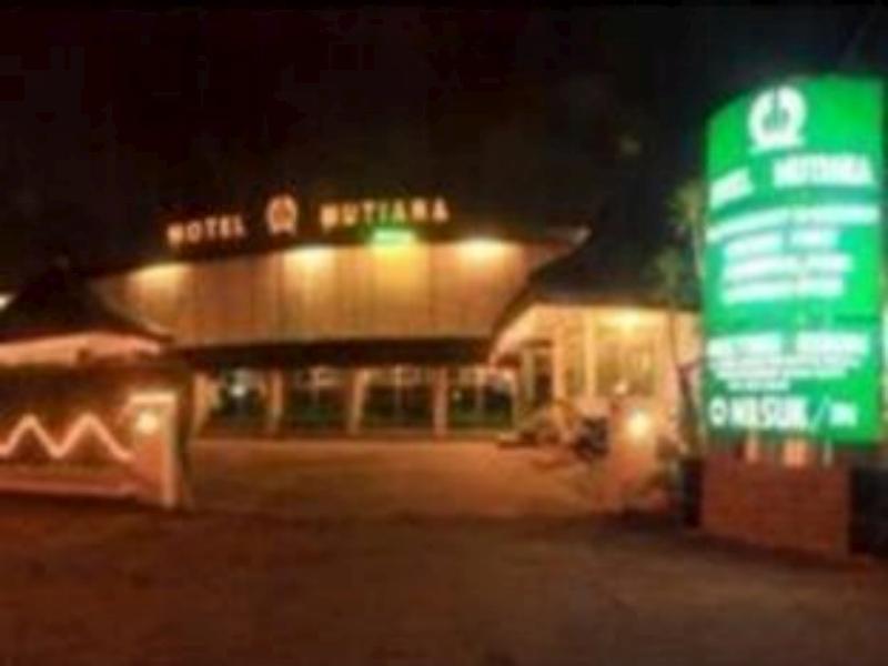Mutiara Hotel Malang Ngoại thất bức ảnh